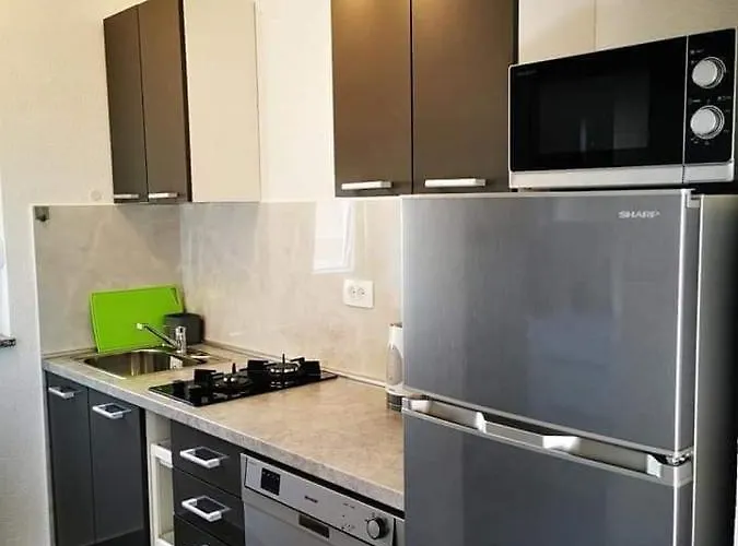 Marco Lukas Patrick: Quiet With Parking Near Center *